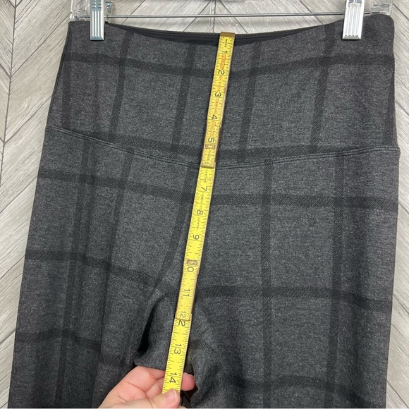 LYSSE Plaid Black and Gray Leggings - size Medium - Picture 5 of 6